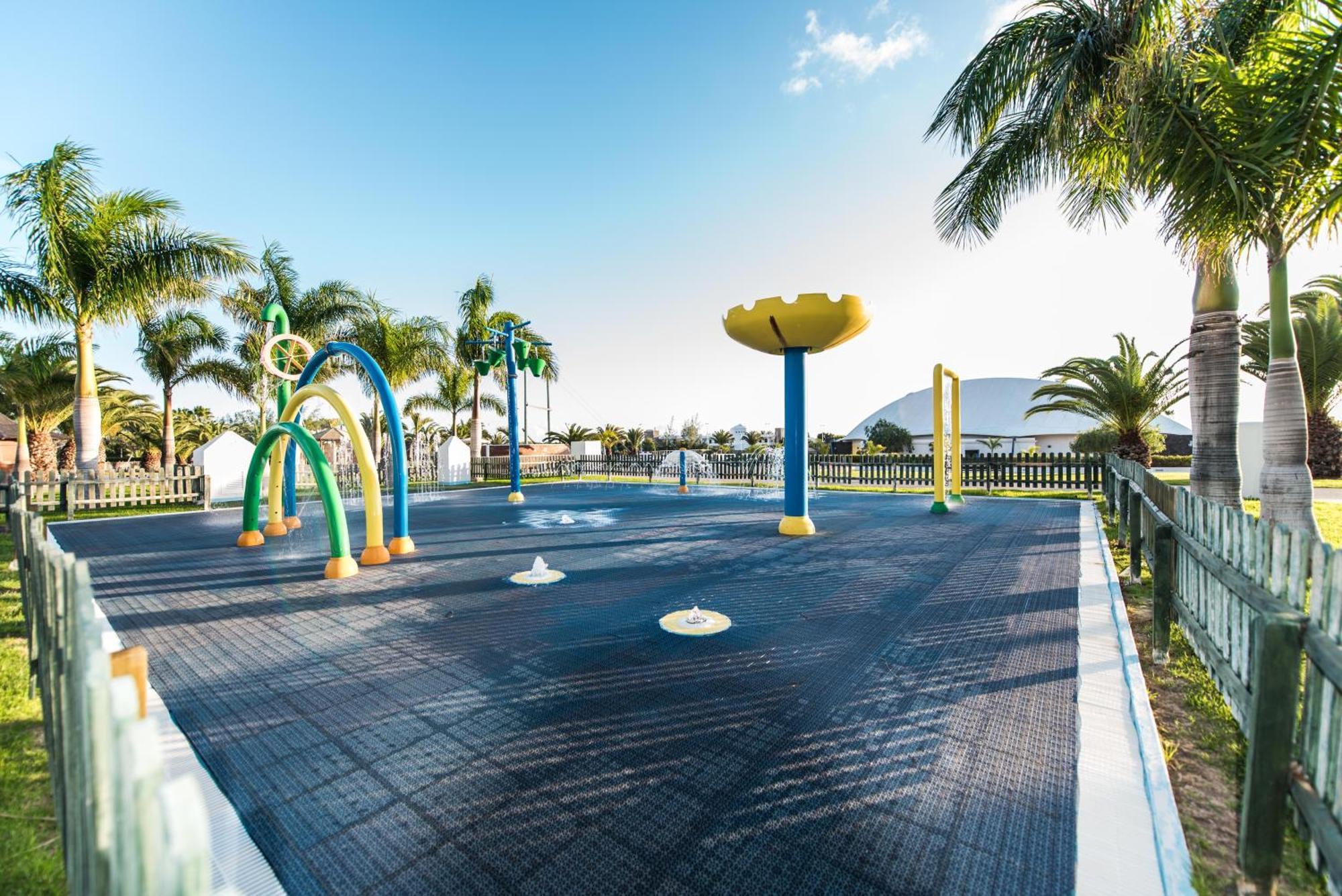 Thb Tropical Island Hotel Playa Blanca  Exterior photo