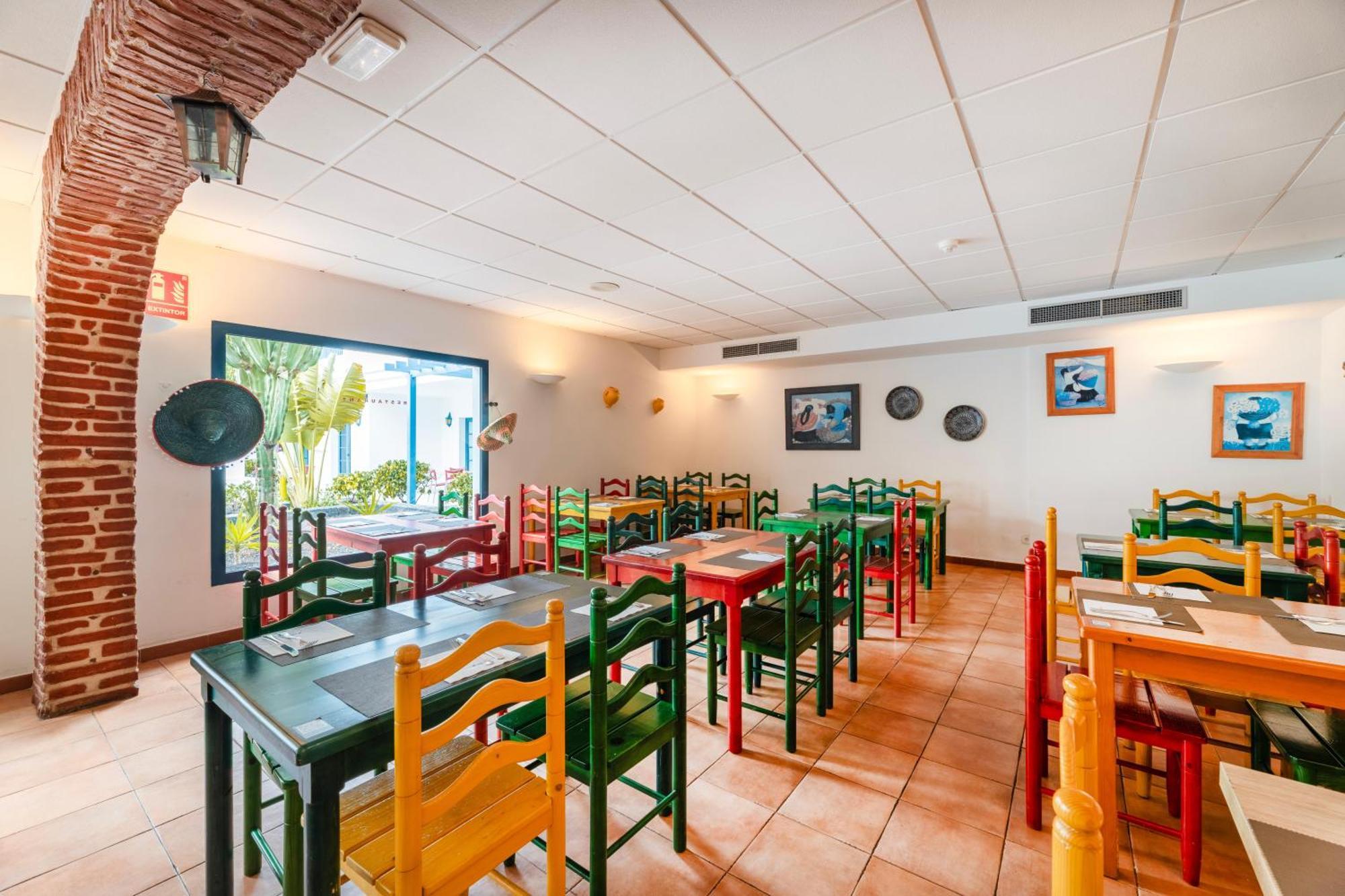 Thb Tropical Island Hotel Playa Blanca  Exterior photo